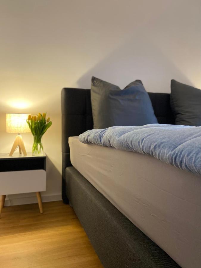 Traumhafte 115 Qm Ferienwohnung Am Steinhuder Meer, Ruhig, Komfortabel, Loggia, Parkplatz, Wifi Wunstorf Exterior foto