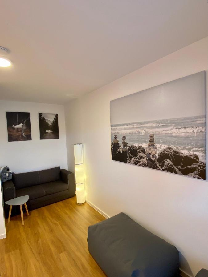 Traumhafte 115 Qm Ferienwohnung Am Steinhuder Meer, Ruhig, Komfortabel, Loggia, Parkplatz, Wifi Wunstorf Exterior foto